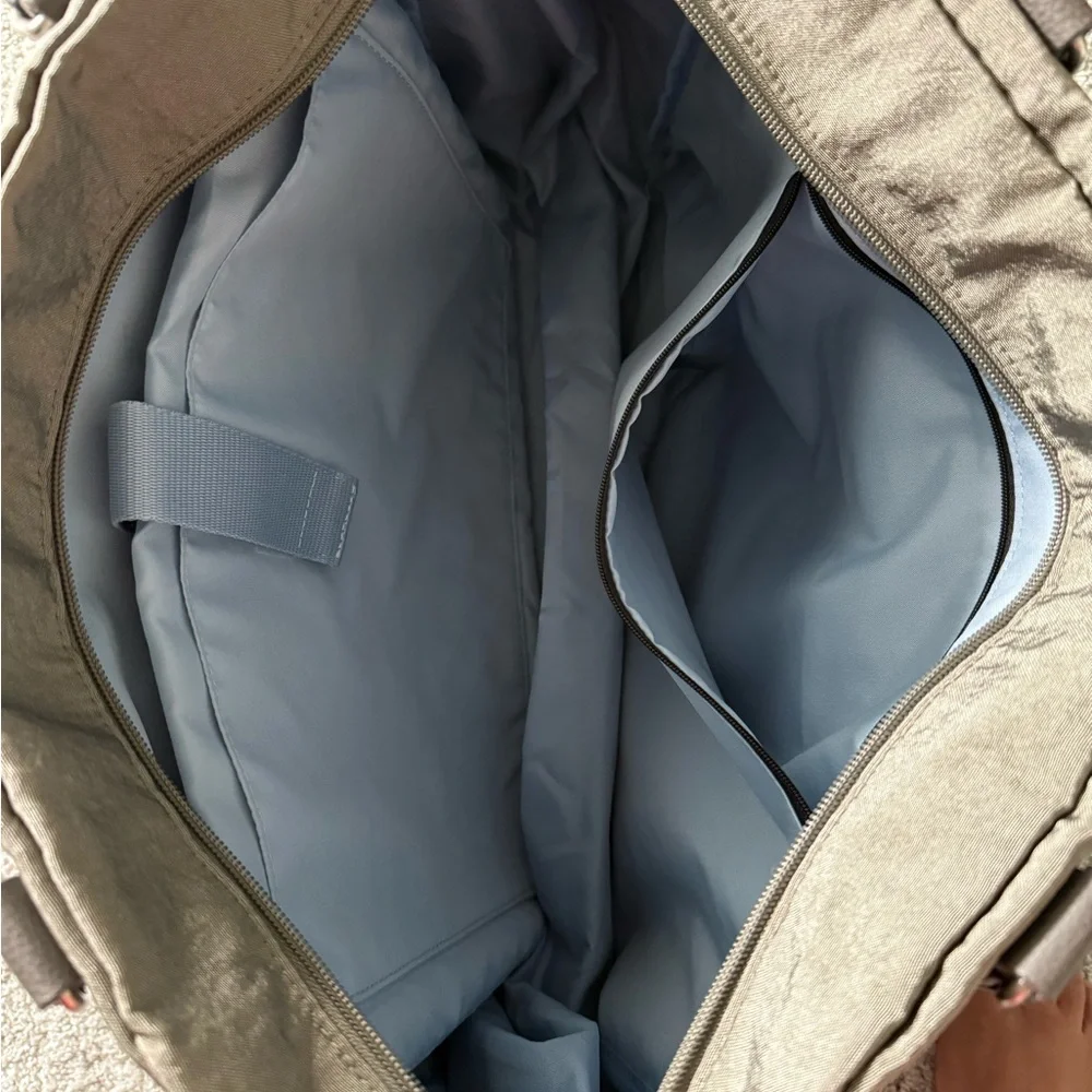 Baggallini newbaggallini overnight
